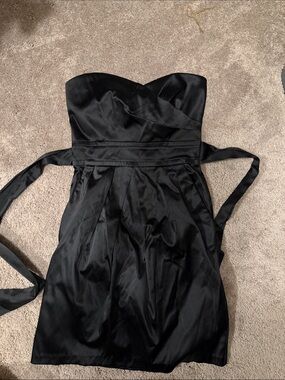 Sweetheart black cocktail dress